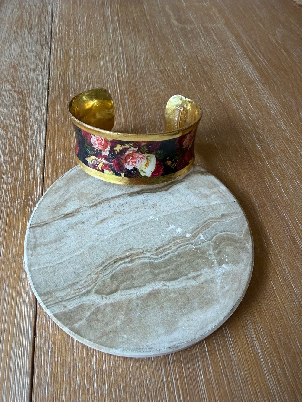 Évocateur Roses Corset Cuff - Picture 2 of 6
